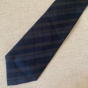 Emanuel Ungaro Blue Striped 100% Silk Men’s Tie Designer